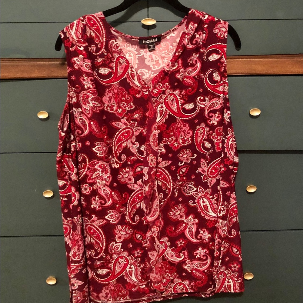 Sleeveless top